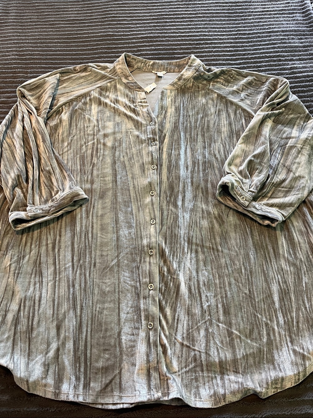 Gorgeous soft velvet button down long top
